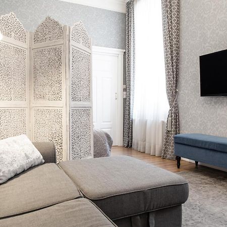 Househost Apartment :Zacisze Street Краків Екстер'єр фото