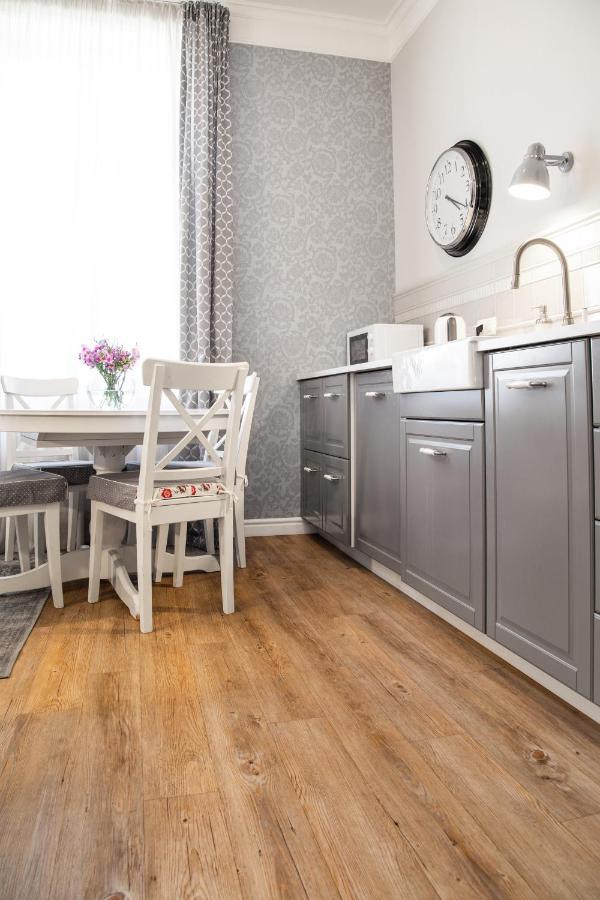 Househost Apartment :Zacisze Street Краків Екстер'єр фото