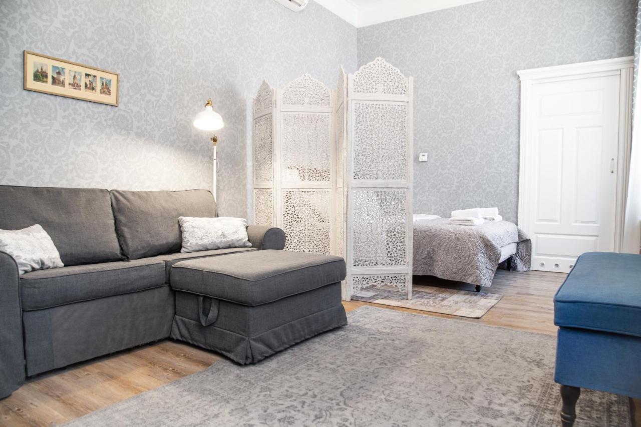 Househost Apartment :Zacisze Street Краків Екстер'єр фото