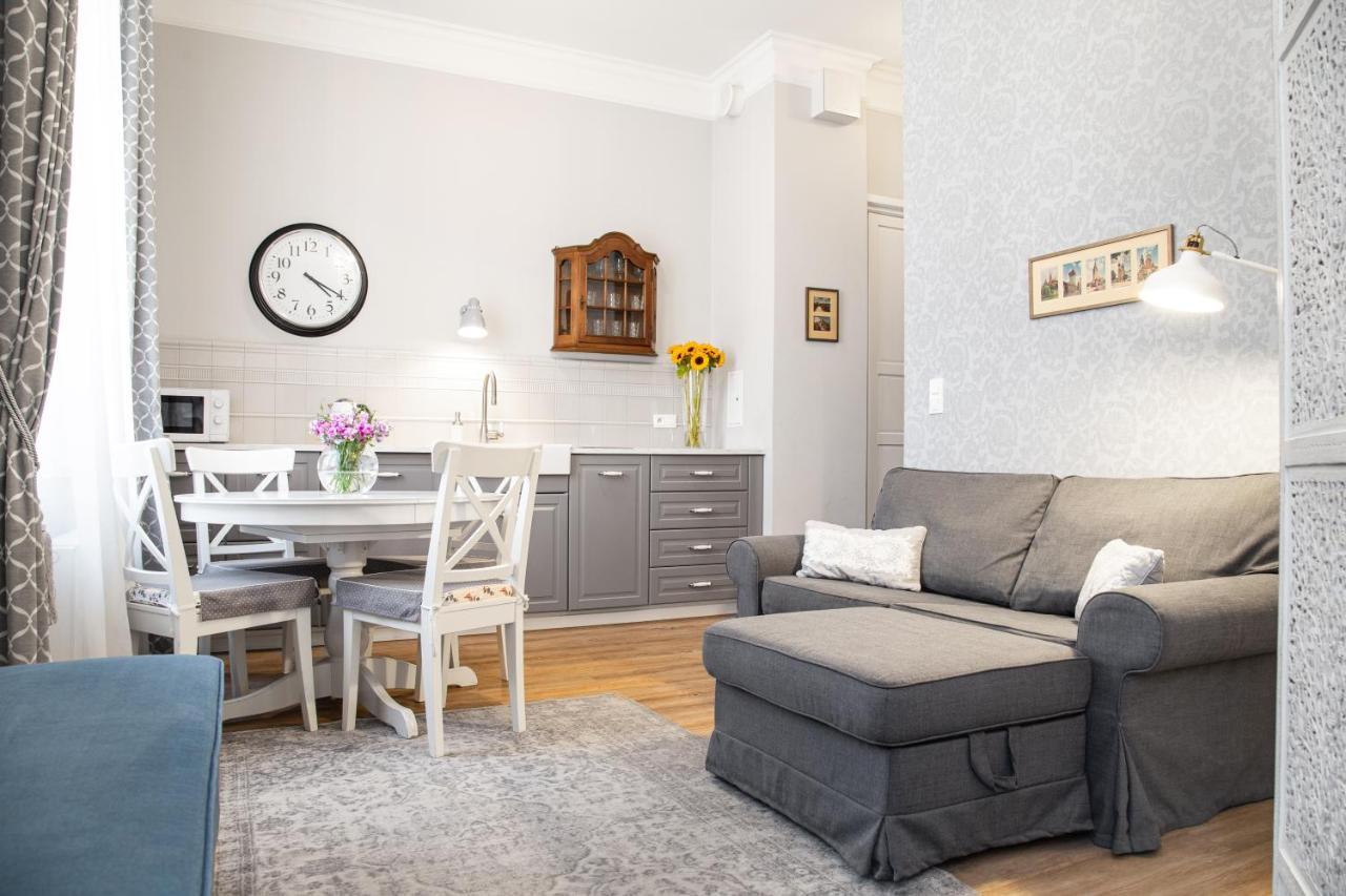 Househost Apartment :Zacisze Street Краків Екстер'єр фото