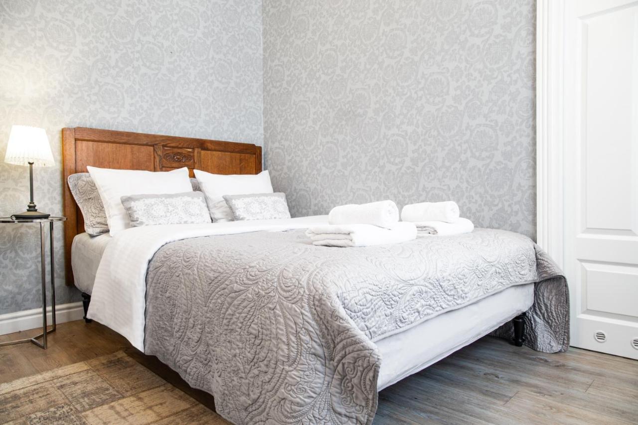 Househost Apartment :Zacisze Street Краків Екстер'єр фото